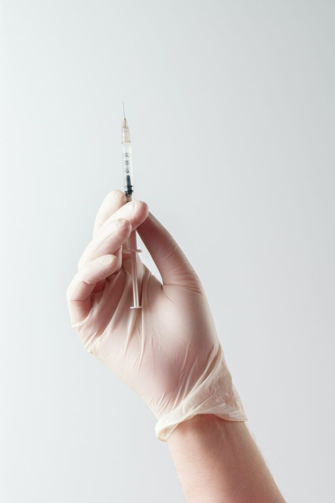 Needle vs Cannula